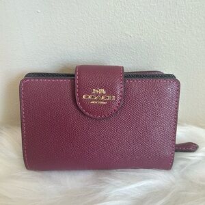 Coach Medium Corner Zip Wallet in Gold/Burgundy